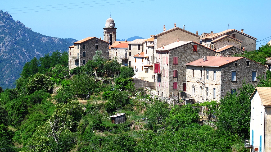 Diaporama Le village de Soccia Galerie Hotel U Paese à Soccia, dans